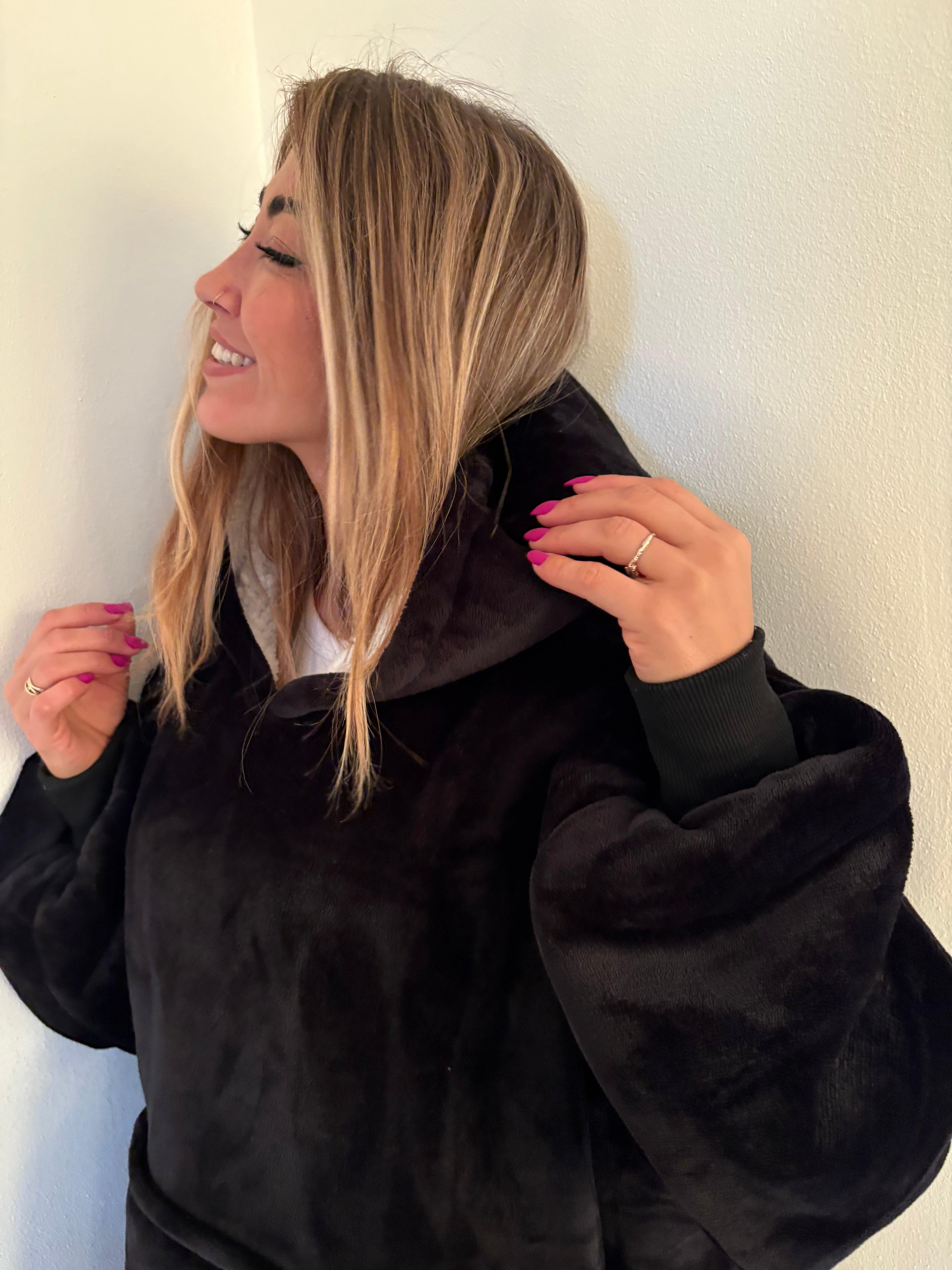 Tæppe Hoodie - Sort - Cozie